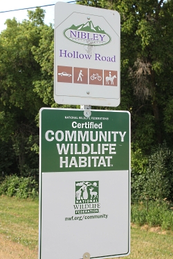 Build Community Wildlife Habitats Ron Hellstern See also: https://www.nwf.org/Home/Garden-For-Wildlife.aspx